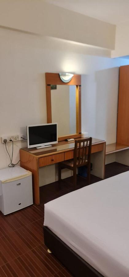 Paradise Hotel Tanjung Pinang Εξωτερικό φωτογραφία