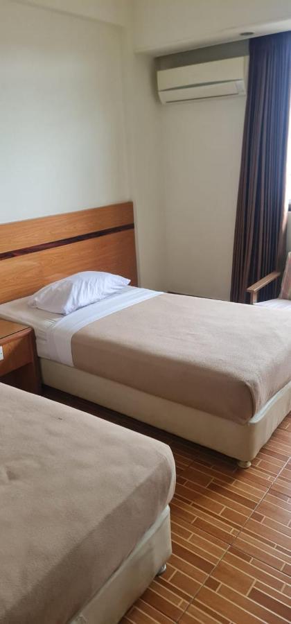 Paradise Hotel Tanjung Pinang Εξωτερικό φωτογραφία