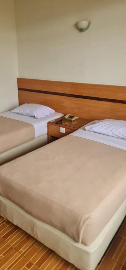 Paradise Hotel Tanjung Pinang Εξωτερικό φωτογραφία