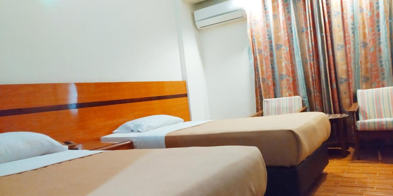 Paradise Hotel Tanjung Pinang Εξωτερικό φωτογραφία