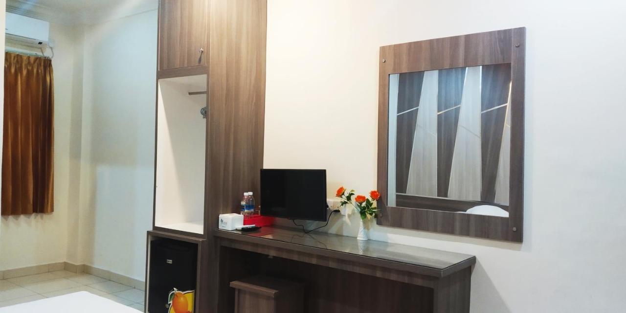 Paradise Hotel Tanjung Pinang Εξωτερικό φωτογραφία